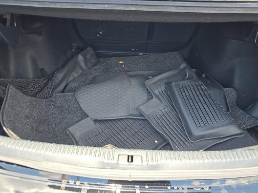 Used 2020 Lexus IS 300 w/ Accessory Package 2 RWD image 7