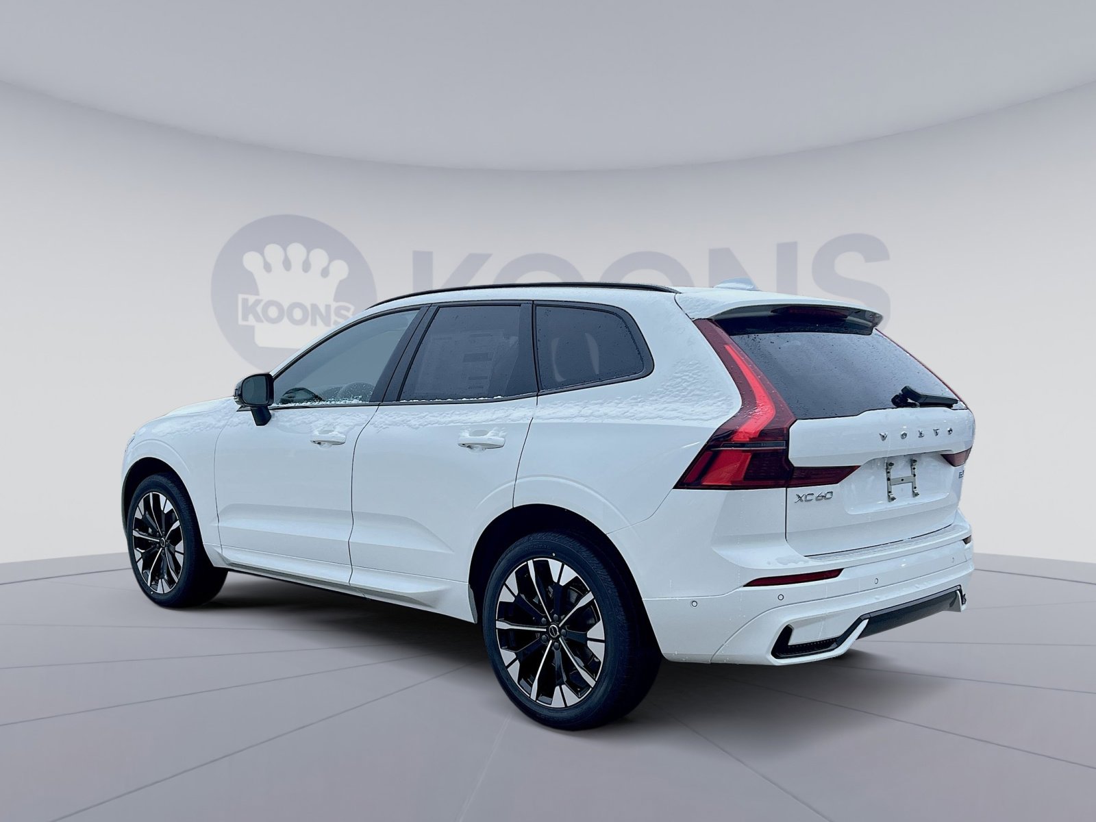 New 2026 Volvo XC60 B5 Plus w/ Protection Package Premier image 4