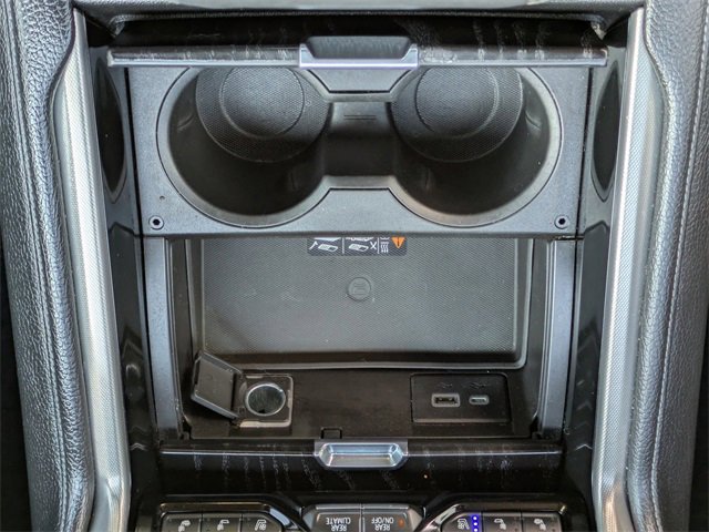 Used 2021 GMC Yukon Denali w/ Denali Premium Package image 19