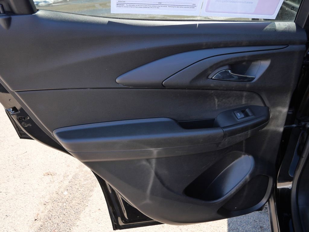 Used 2023 Chevrolet TrailBlazer LT w/ Convenience Package image 24
