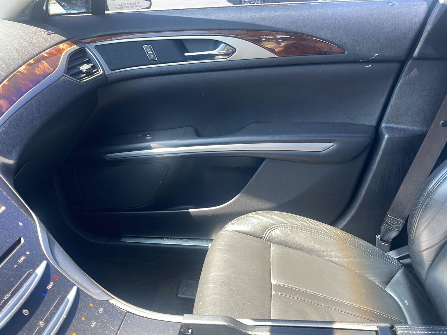 Used 2013 Lincoln MKZ FWD image 27