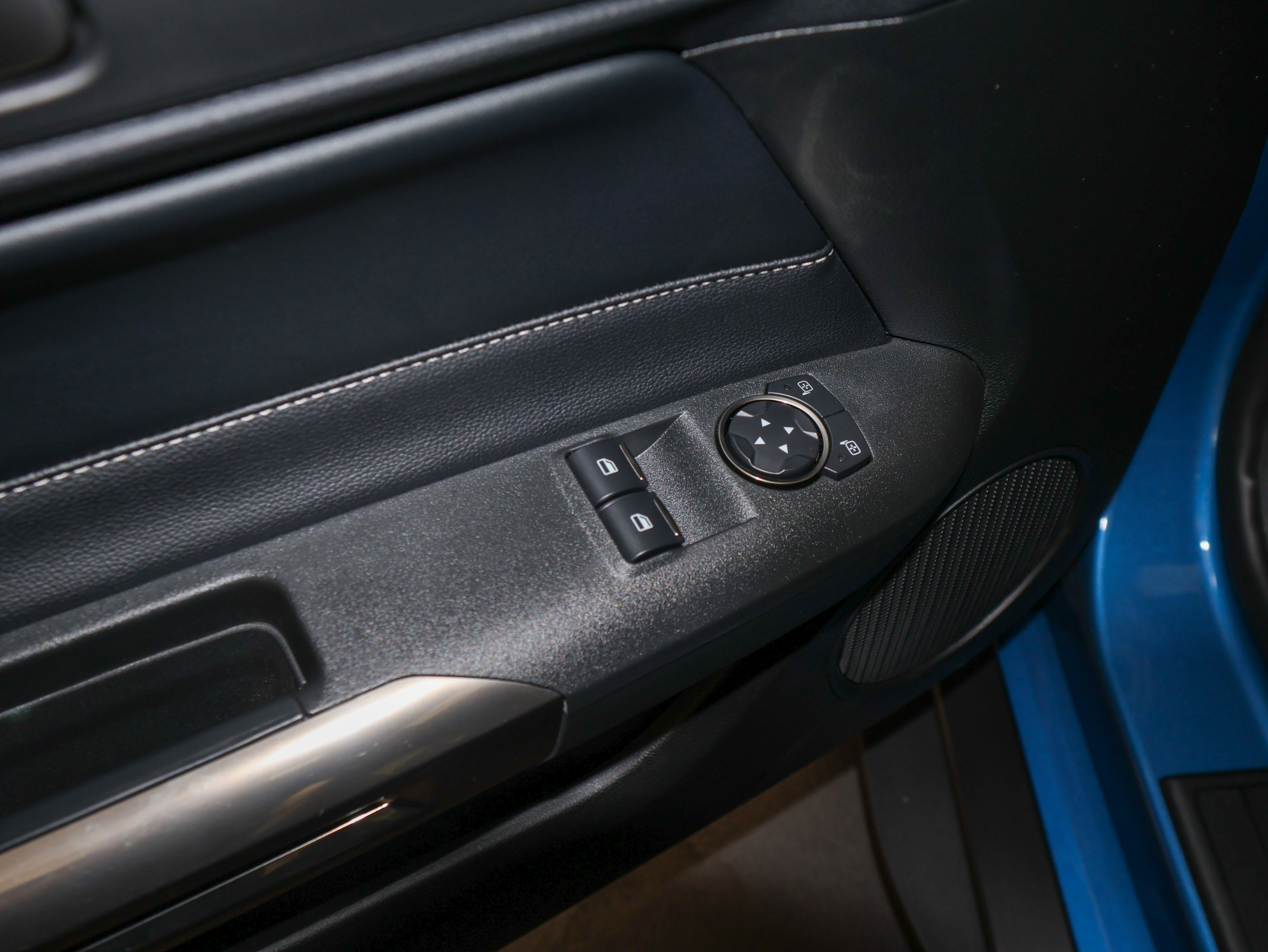 Used 2020 Ford Mustang Shelby GT500 w/ Carbon Fiber Track Pack RWD image 24