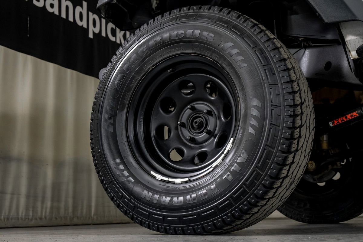 Used 2018 Jeep Wrangler Sport image 47