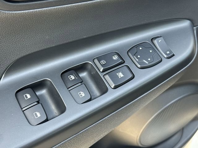 Used 2023 Hyundai Kona SEL w/ Cargo Package image 17