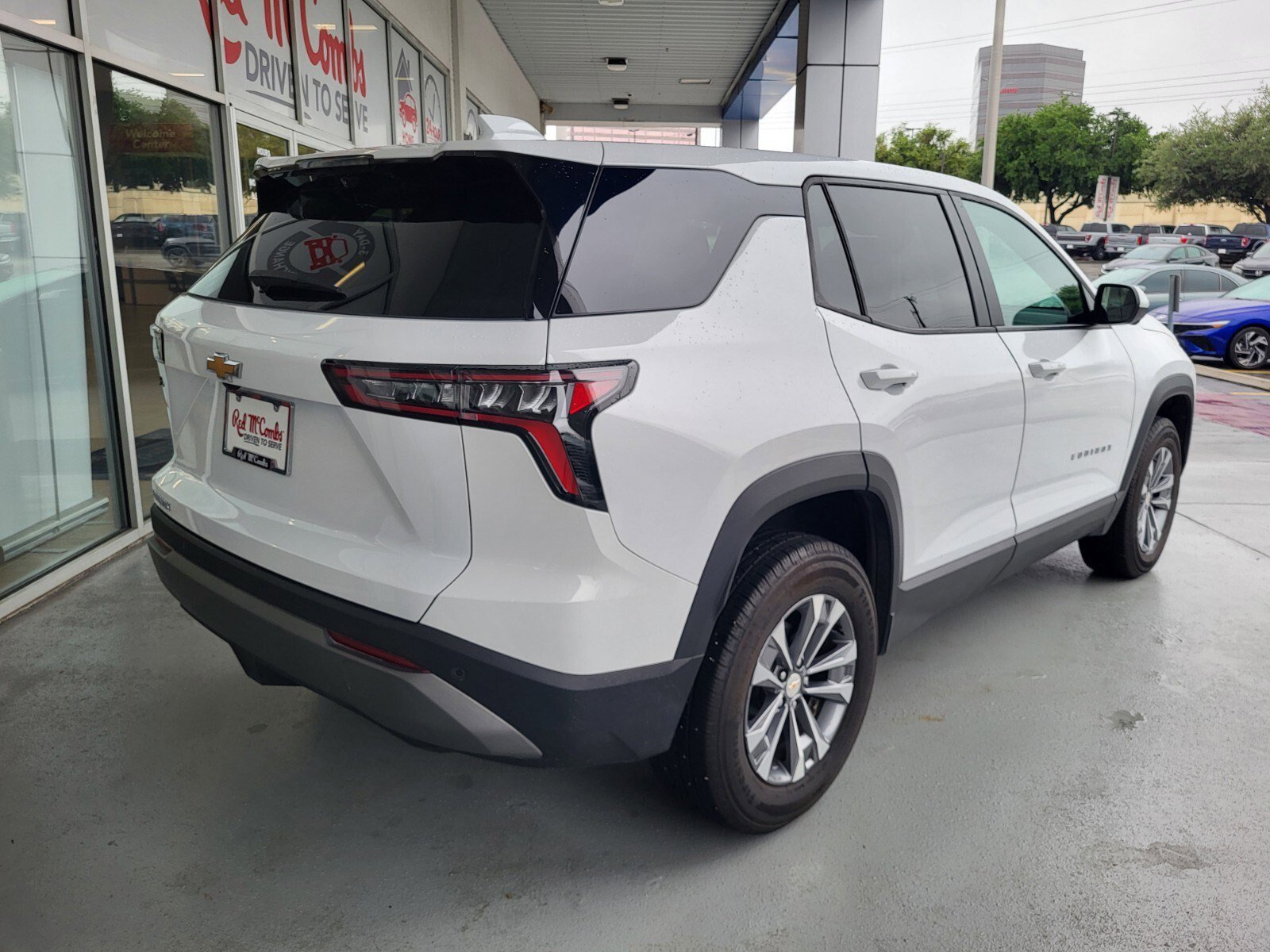Used 2026 Chevrolet Equinox LT w/ Safety and Technology Package image 4