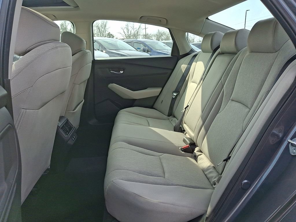 Used 2025 Honda Accord SE image 10