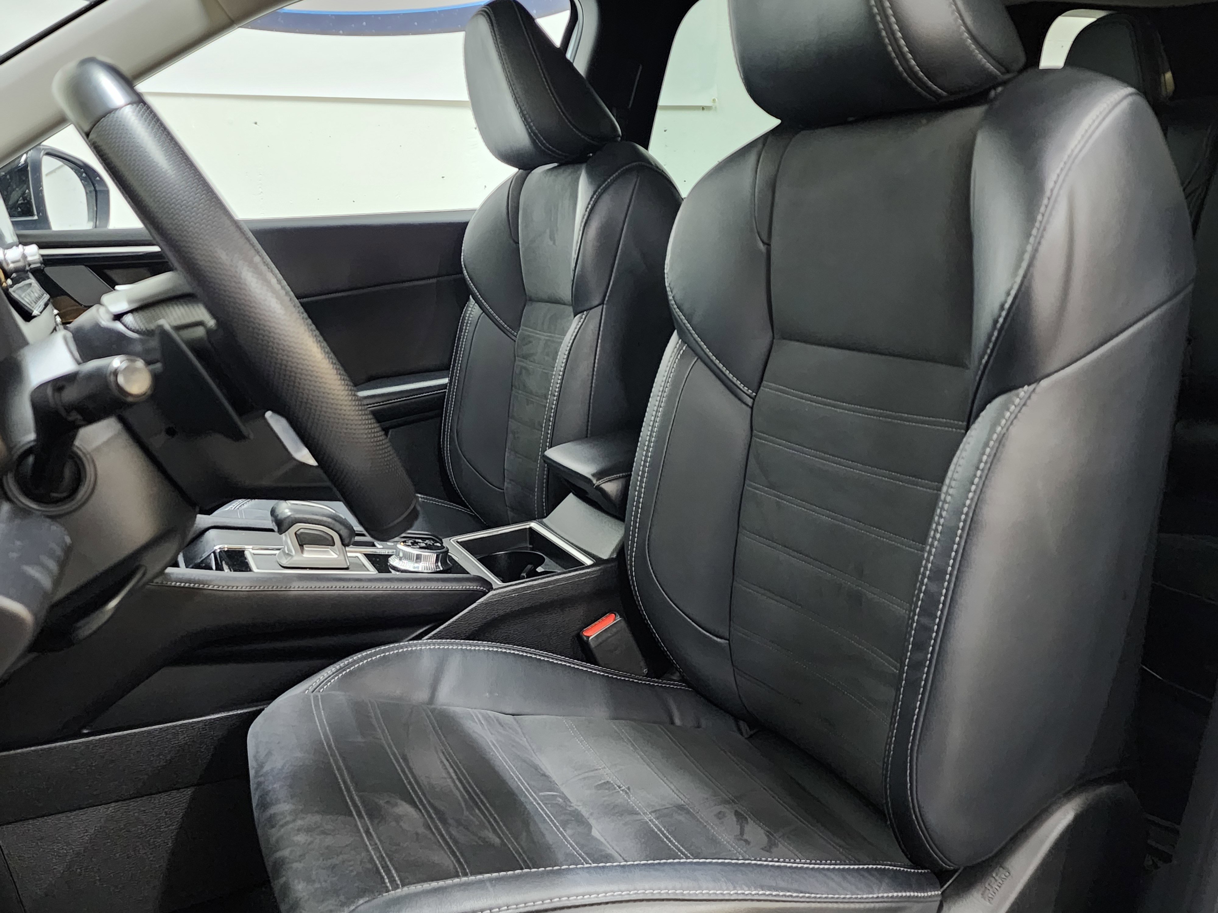 Used 2022 Mitsubishi Outlander SE image 15