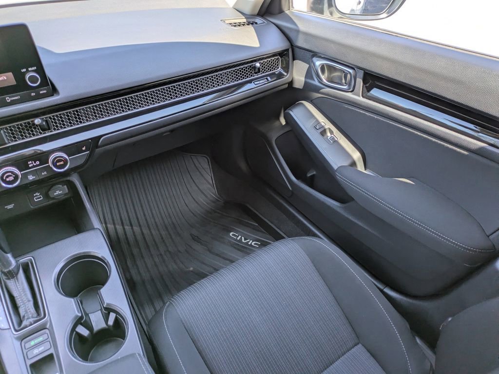 Used 2022 Honda Civic EX image 16