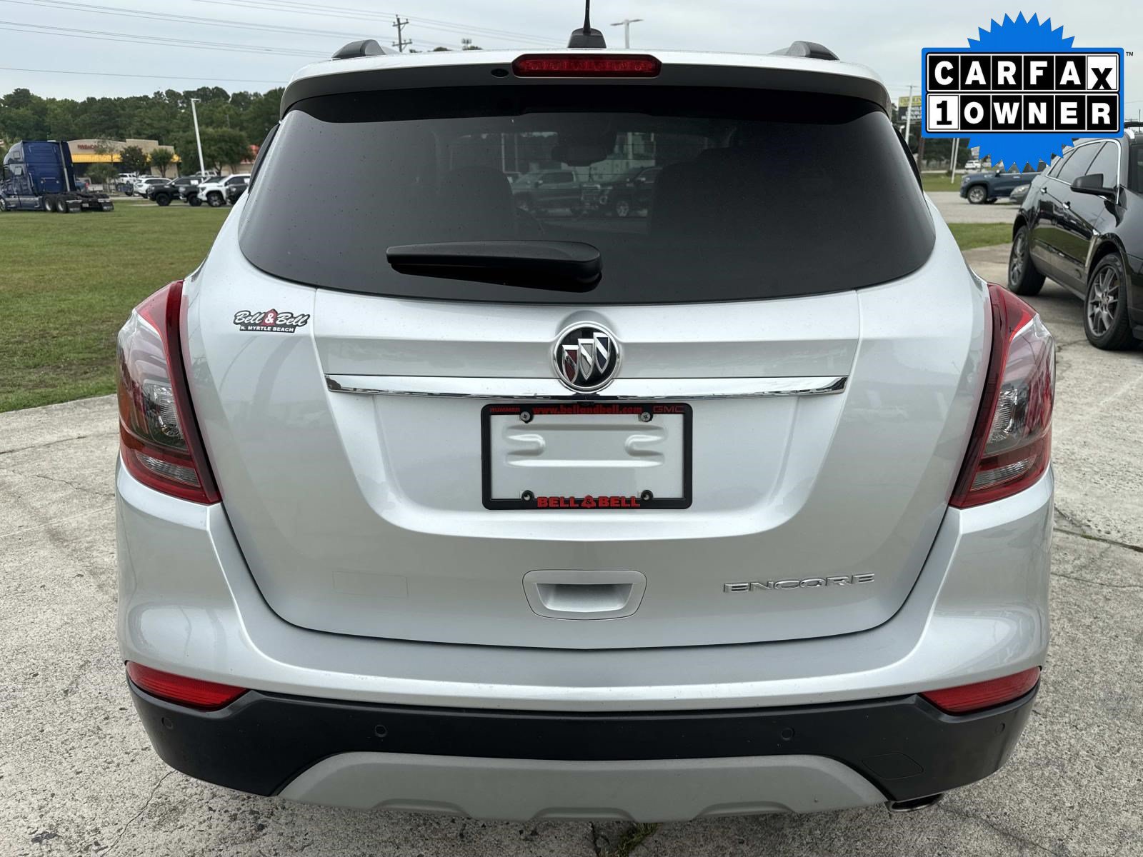 Used 2019 Buick Encore Essence w/ Safety Package II FWD image 5