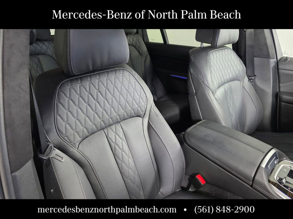 Used 2024 BMW X7 xDrive40i w/ M Sport Package image 31