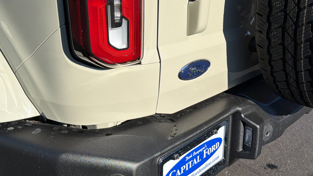 New 2025 Ford Bronco Outer Banks image 28