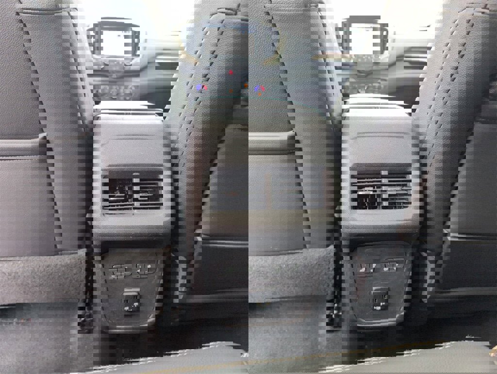 Used 2018 GMC Terrain Denali w/ Advanced Safety Package image 31