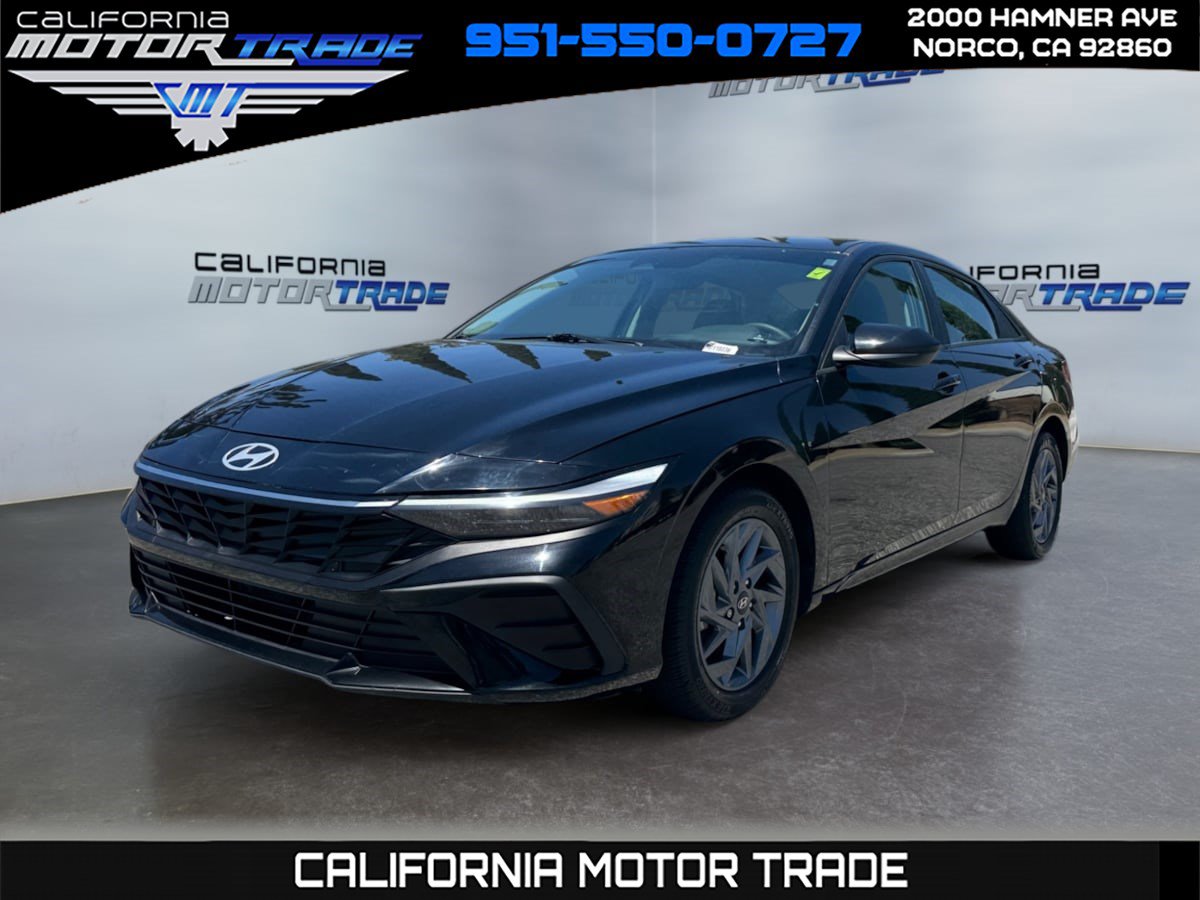 Used 2024 Hyundai Elantra Blue