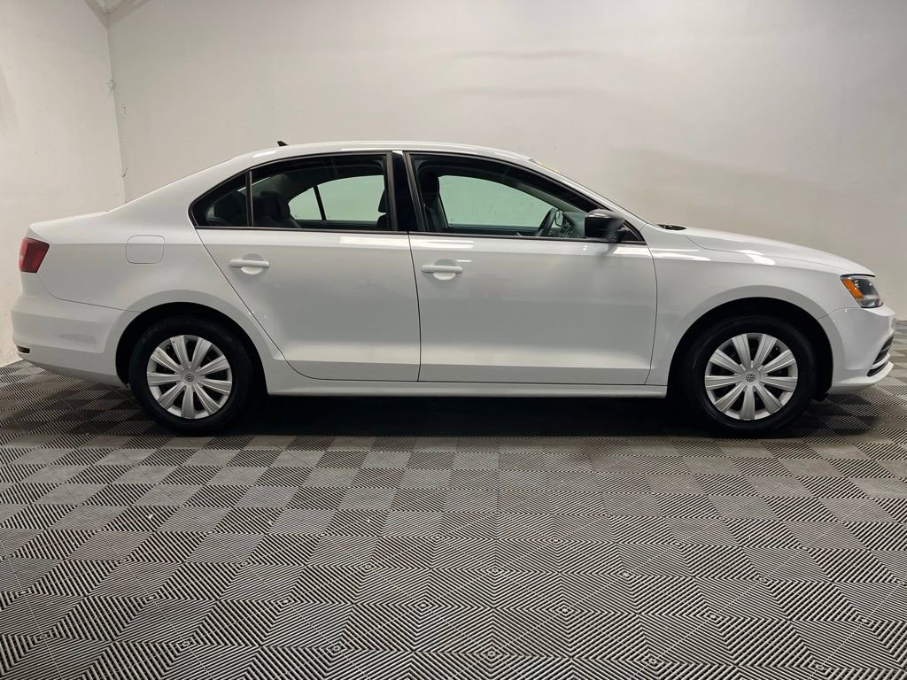 Used 2016 Volkswagen Jetta S FWD image 4