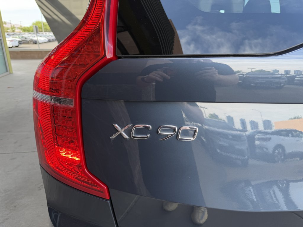 Used 2023 Volvo XC90 B6 Plus AWD/4WD image 14