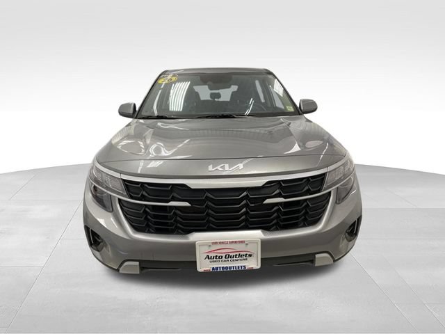 Used 2026 Kia Seltos LX FWD image 2