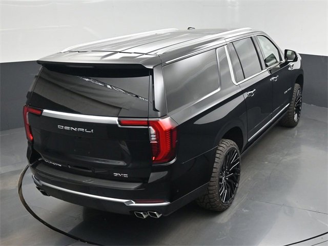 Used 2025 GMC Yukon XL Denali w/ Sun & Power Step Package image 46