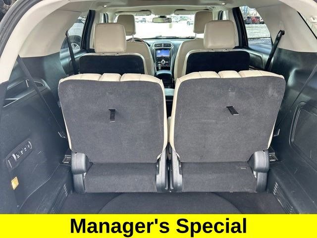 Used 2019 Ford Explorer Platinum image 40