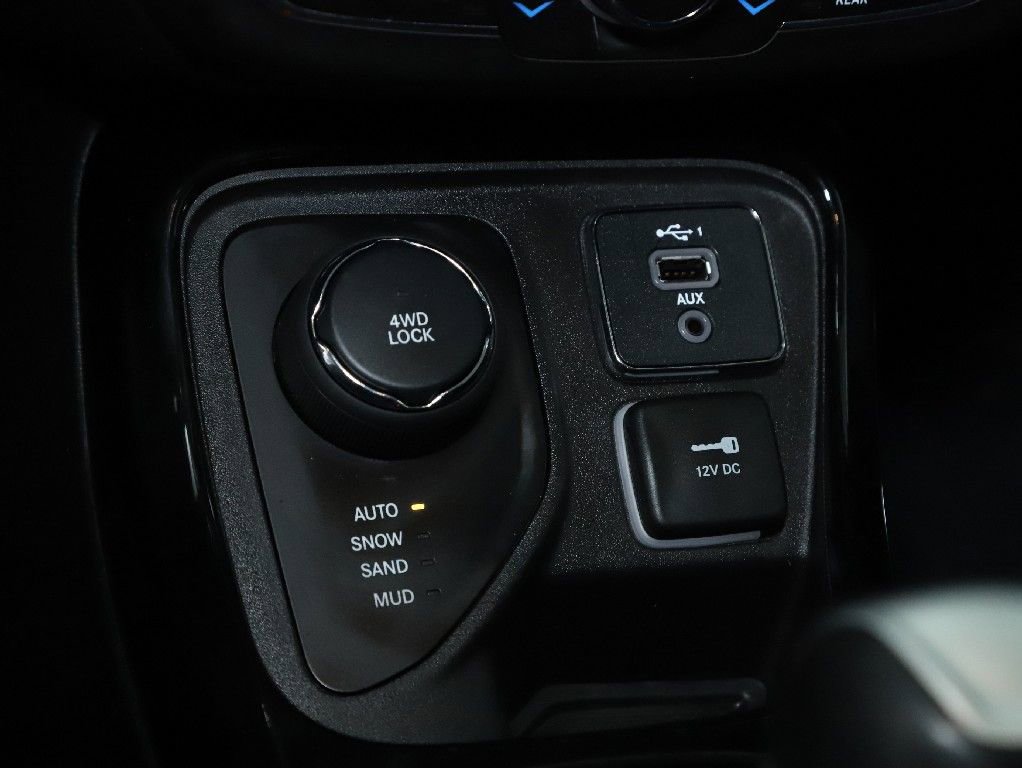 Used 2019 Jeep Compass Altitude image 29