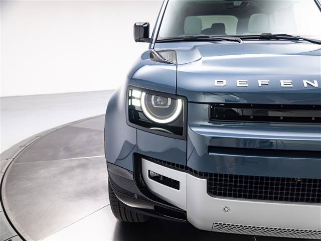 New 2026 Land Rover Defender 110 S AWD/4WD image 10