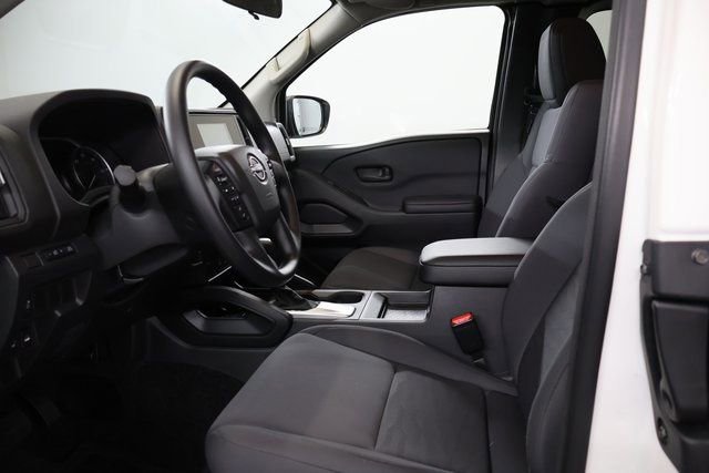Used 2025 Nissan Frontier S image 12