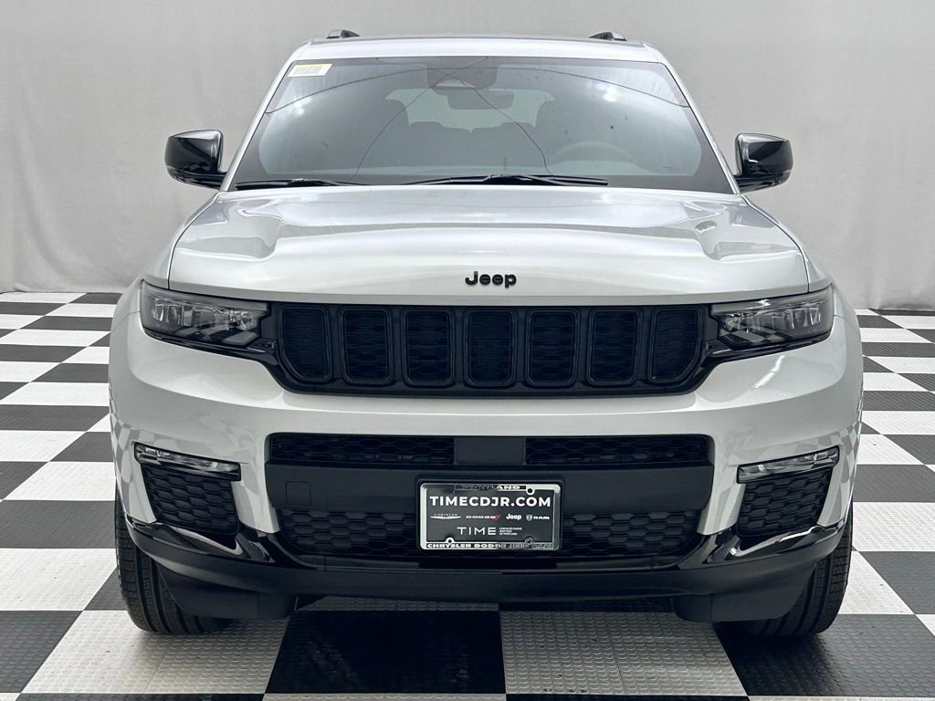 New 2025 Jeep Grand Cherokee L Limited w/ Black Appearance Package image 3