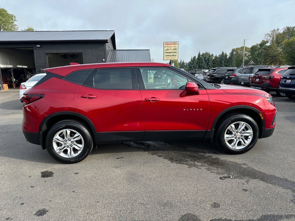 Used 2022 Chevrolet Blazer LT image 2