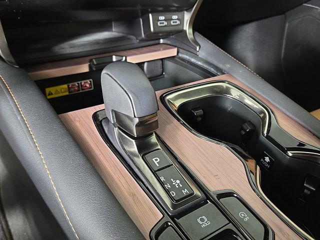 Used 2024 Lexus RX 350 Premium w/ Accessory Package (Z1) image 21