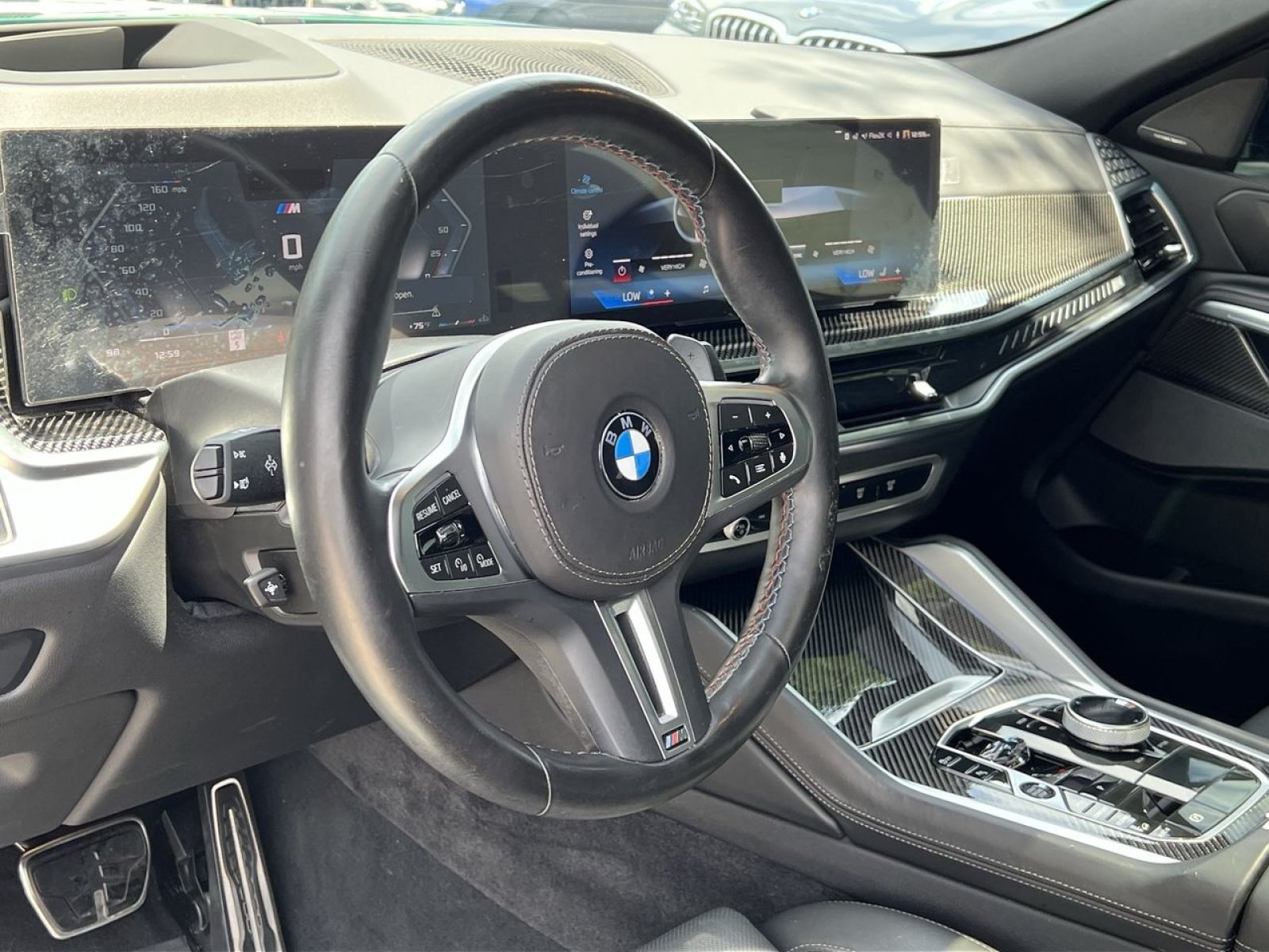 Used 2025 BMW X6 M60i AWD/4WD image 17