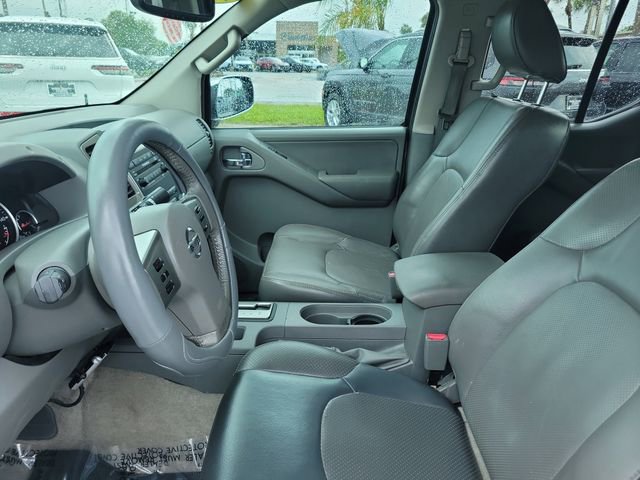Used 2012 Nissan Frontier SL image 18