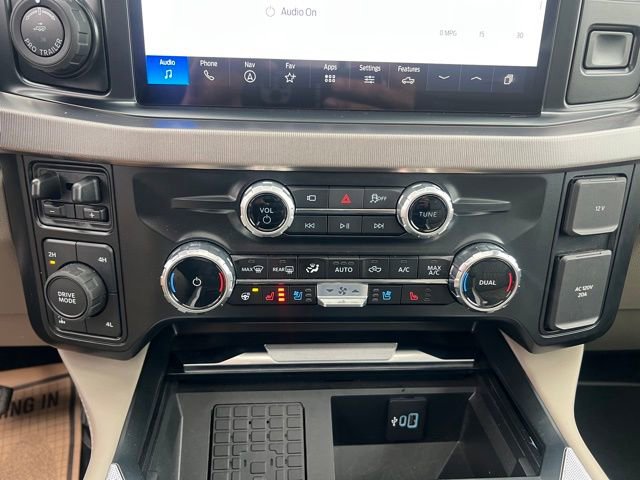 Used 2025 Ford F350 Platinum w/ Platinum Plus Package image 24