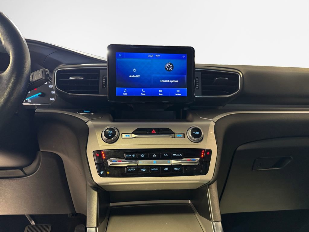 Used 2022 Ford Explorer XLT w/ Equipment Group 202A AWD/4WD image 22