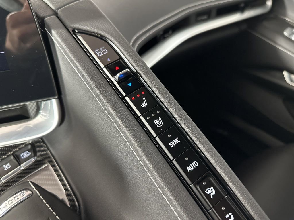 Used 2021 Chevrolet Corvette Stingray Preferred Cpe w/ Z51 Performance Package RWD image 21