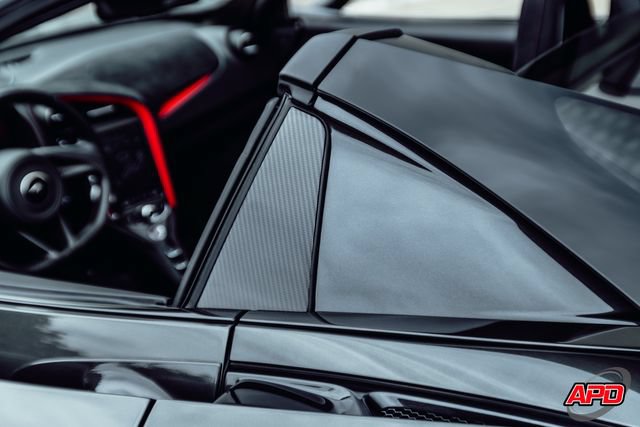 Used 2020 McLaren 720S Performance RWD image 37