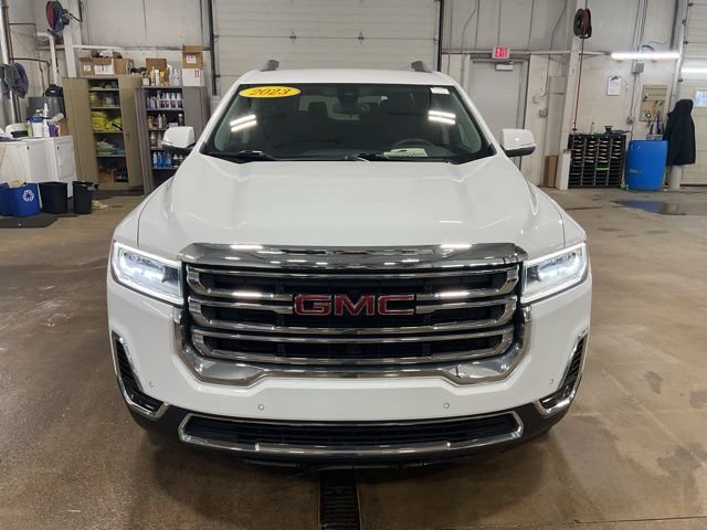 Used 2023 GMC Acadia SLE w/ LPO, Floor Liner Package image 2
