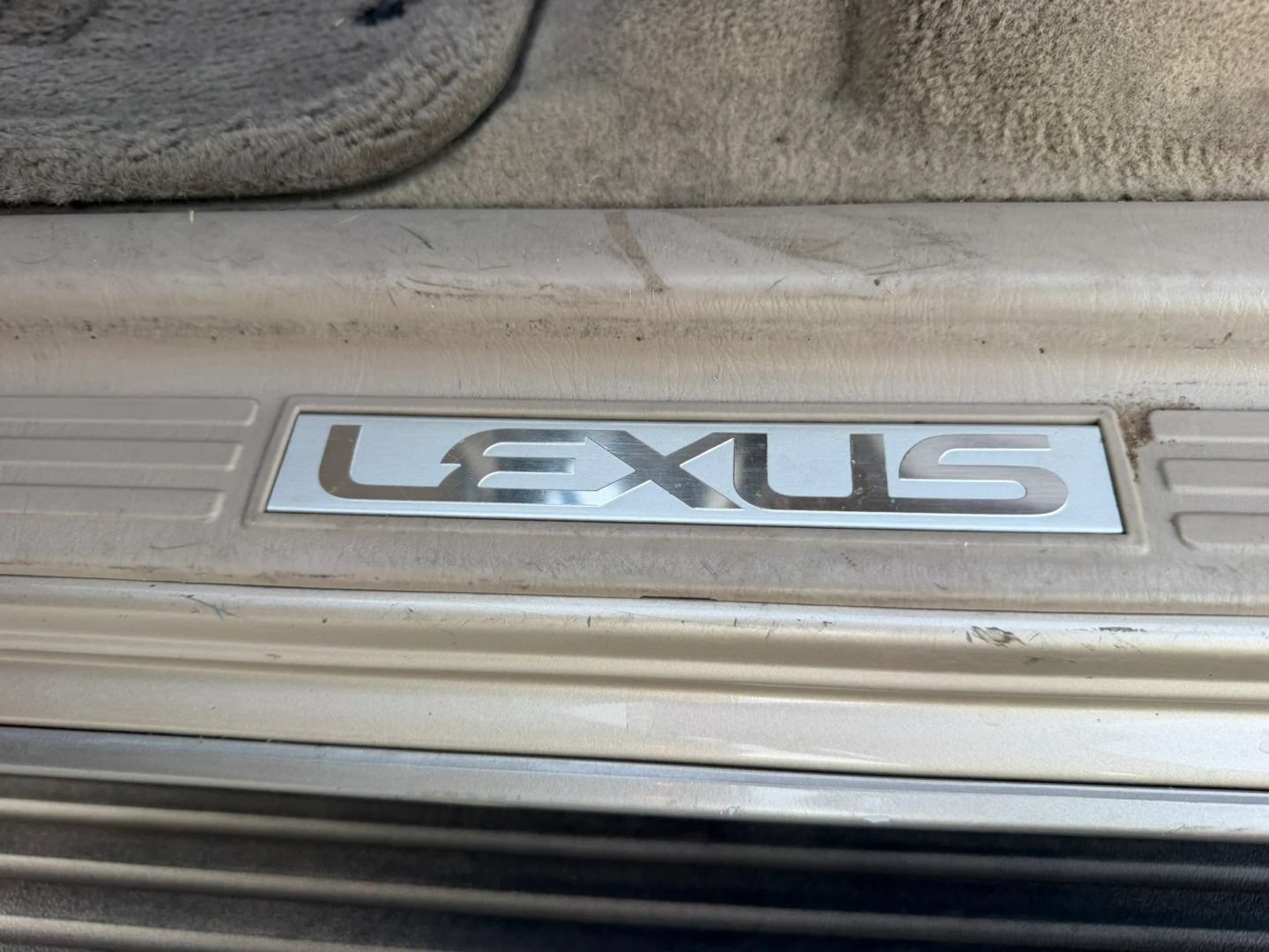 Used 2002 Lexus LX 470 4WD image 30