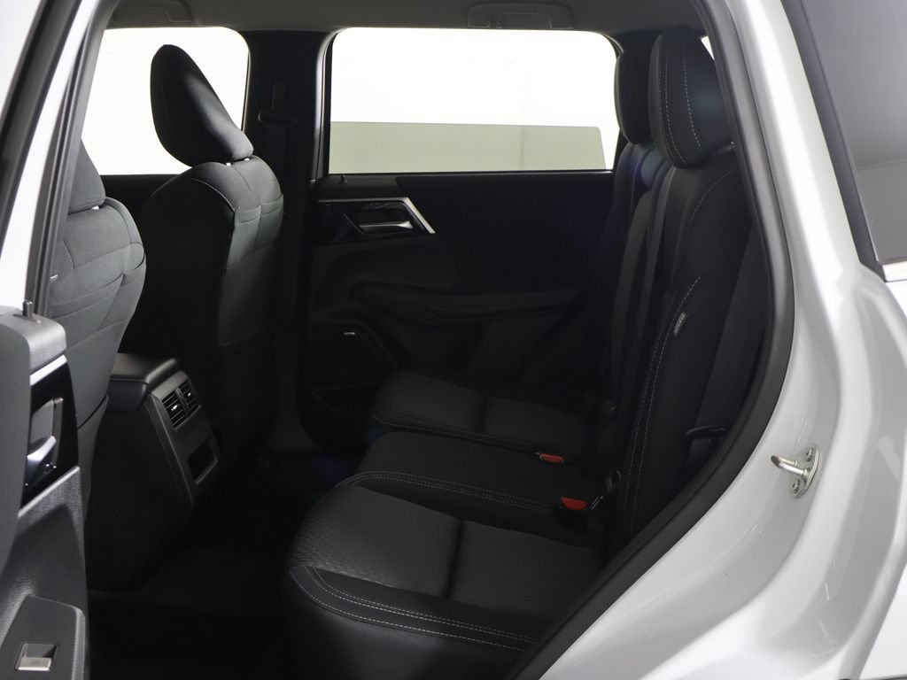New 2026 Mitsubishi Outlander ES AWD/4WD image 30
