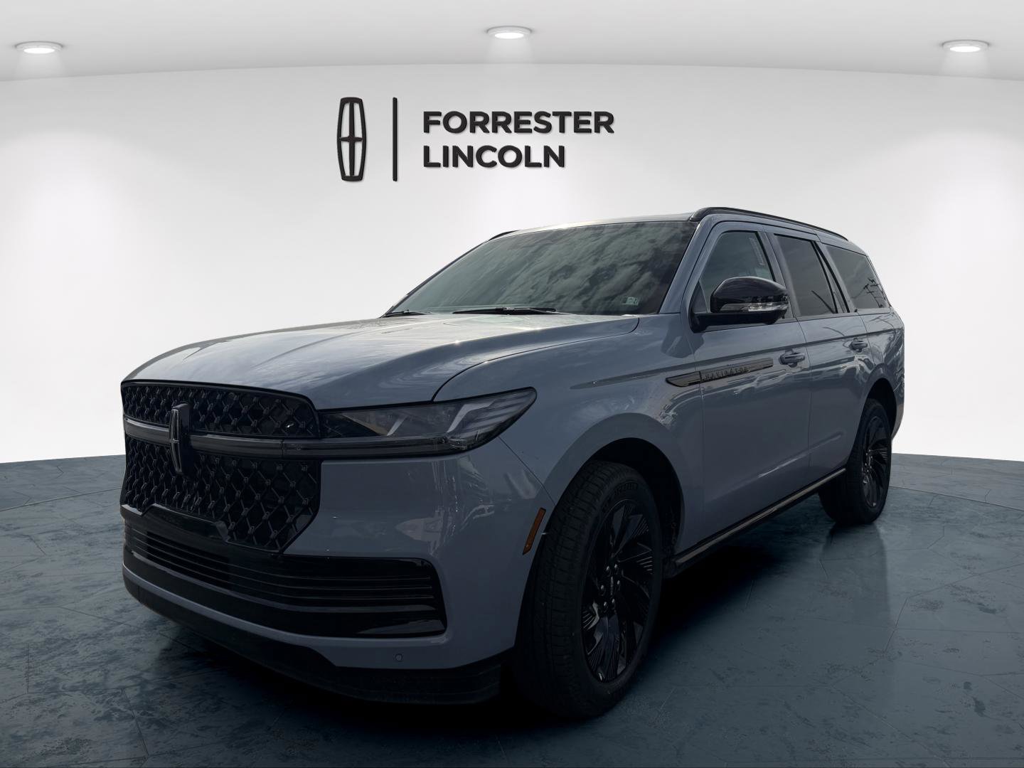 New 2026 Lincoln Navigator Reserve w/ Jet Appearance Package image 7
