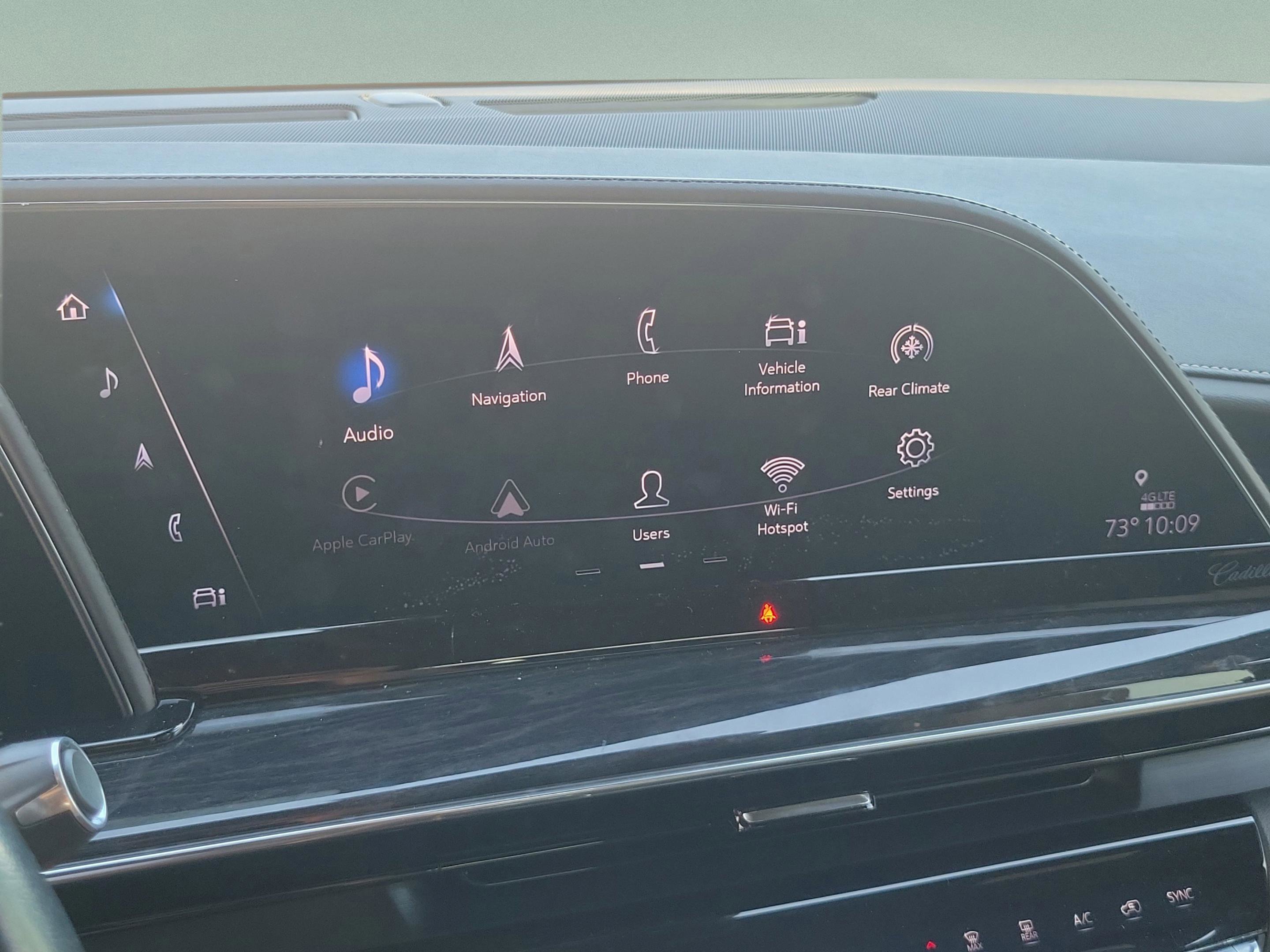 Used 2021 Cadillac Escalade Premium Luxury image 25