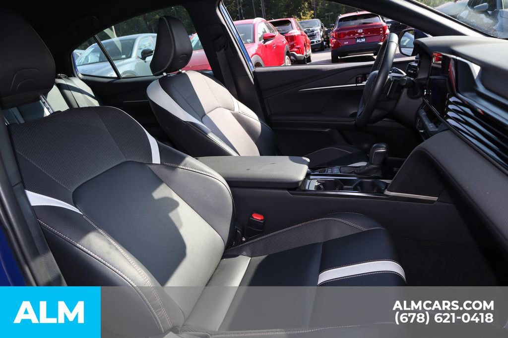 Used 2025 Toyota Camry SE image 24