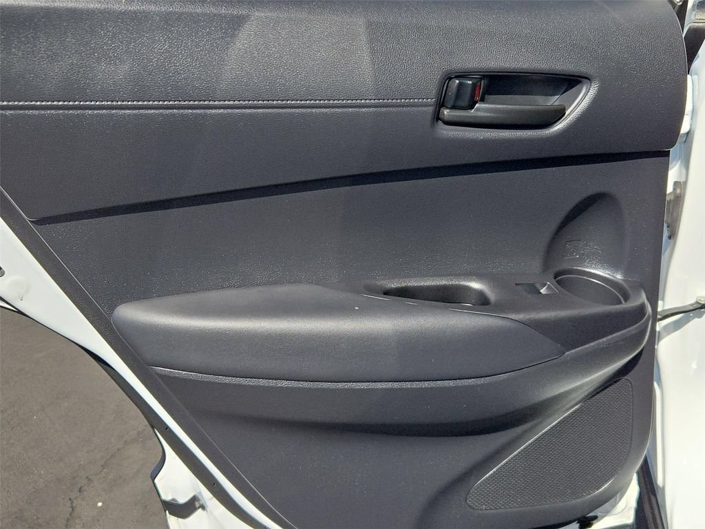 Used 2026 Toyota Corolla Cross LE FWD image 35