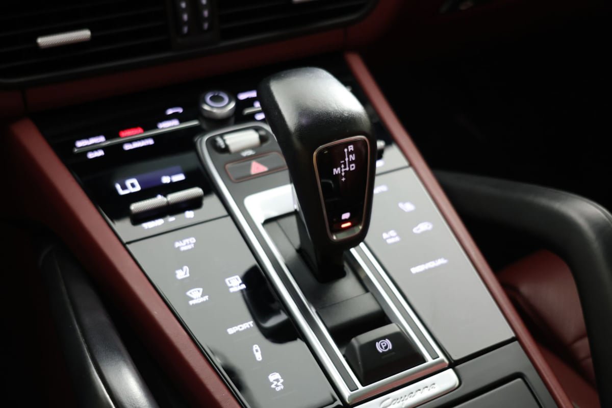 Used 2020 Porsche Cayenne S AWD/4WD image 6