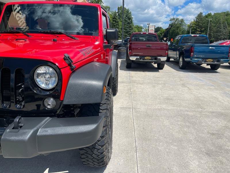 Used 2015 Jeep Wrangler Sport AWD/4WD image 4