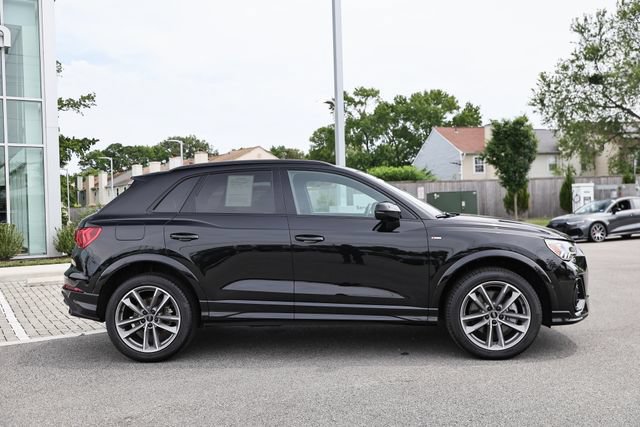 Used 2025 Audi Q3 2.0T Premium w/ Convenience Package AWD/4WD image 4