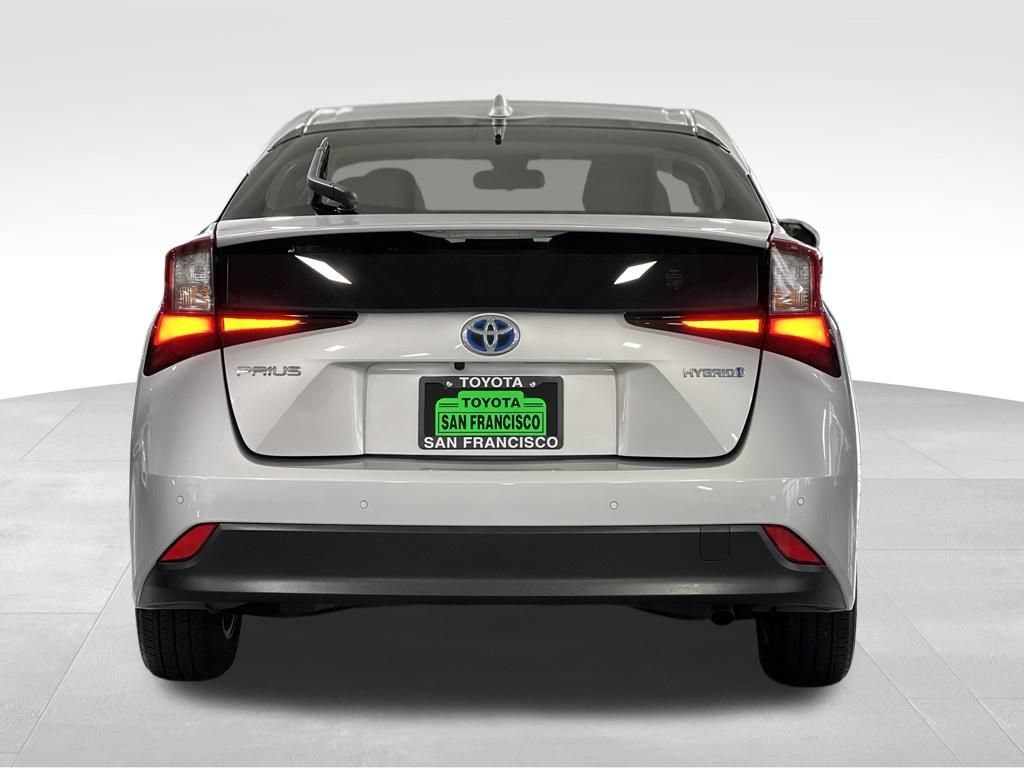 Certified 2022 Toyota Prius LE FWD image 4
