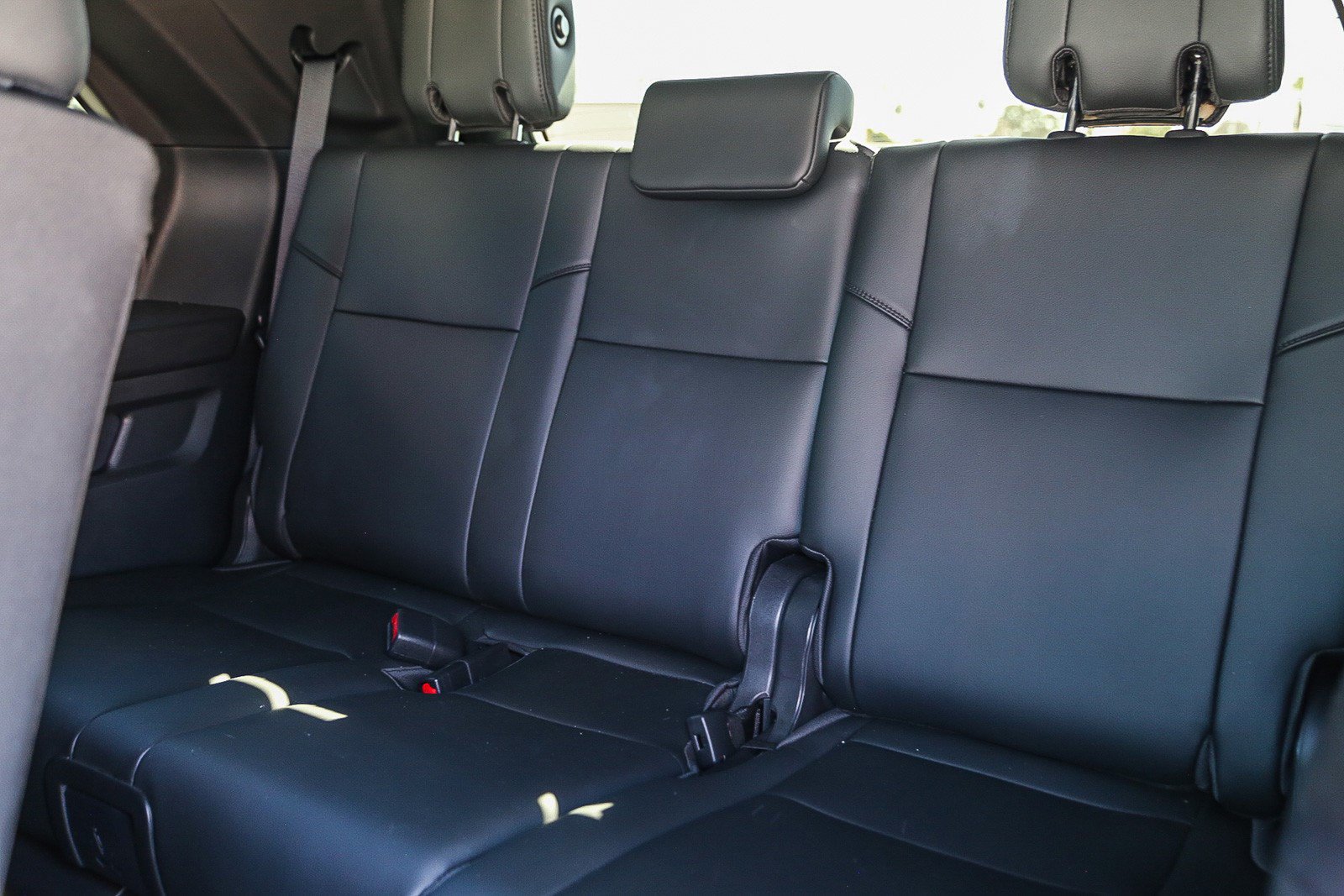 Used 2025 Toyota Sequoia Limited w/ Tow Technology Package AWD/4WD image 19