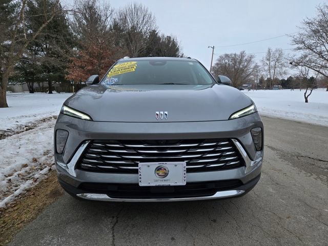 Used 2025 Buick Envision Preferred image 9