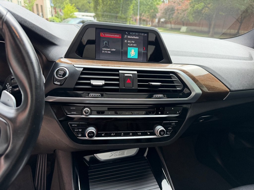 Used 2018 BMW X3 xDrive30i AWD/4WD image 11
