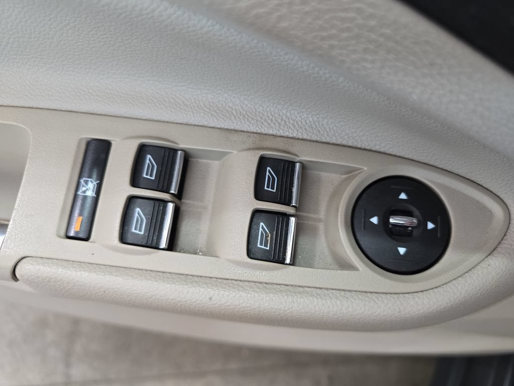Used 2016 Ford C-MAX SE w/ Equipment Group 202A FWD image 55