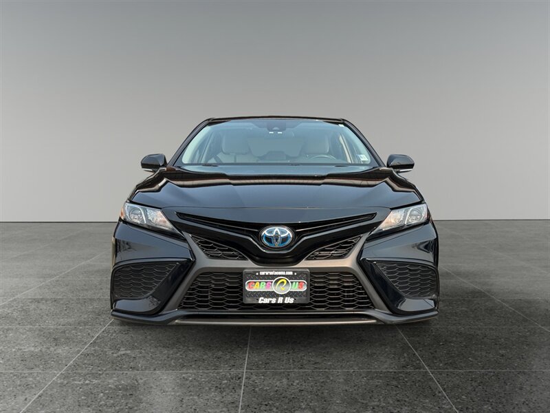 Used 2023 Toyota Camry SE FWD image 9